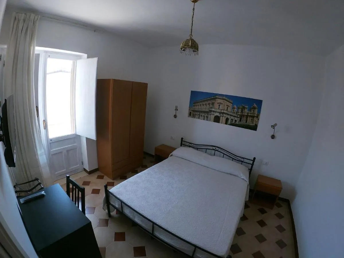 Bed and Breakfast Casa Nilla Noto Bed & Breakfast