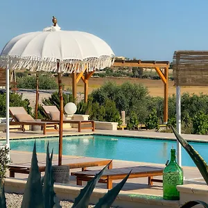 Bed & Breakfast Dimora Calauriia - Adults Only, Noto